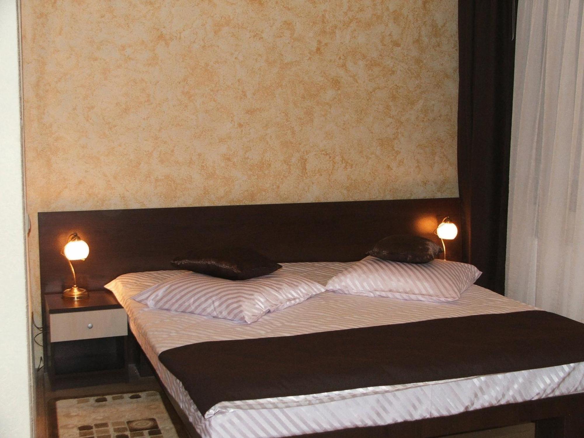 Pension Cleopatra Targu Mures Exterior foto