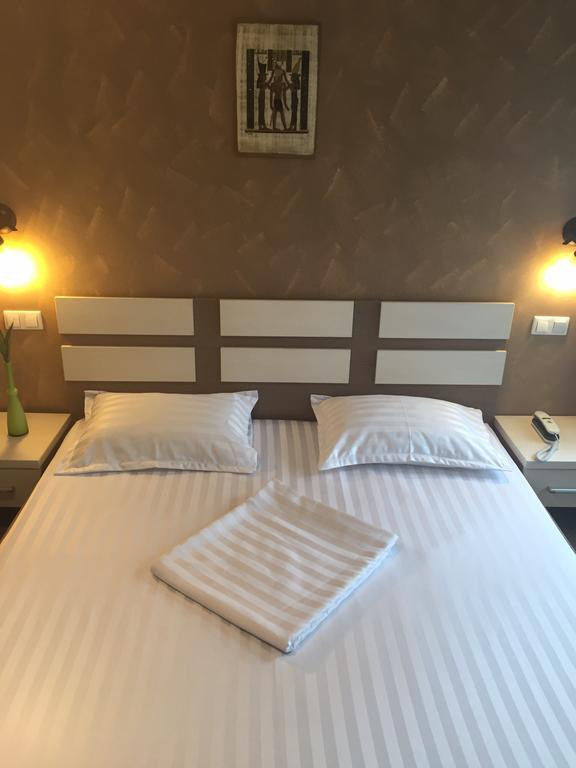 Pension Cleopatra Targu Mures Exterior foto